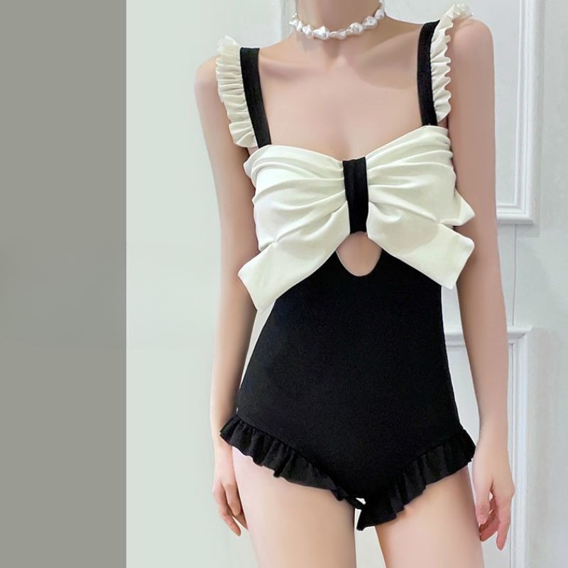 Pakaian Renang Wanita dengan D - Costumes ulasan dan harga
